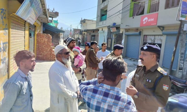 किरायेदारों का सत्यापन न कराने वालों 900 से अधिक मकान मालिकों के पुलिस ने किए चालान, 90 लाख से अधिक का किया जुर्माना, किरायेदारों का सत्यापन न कराने वालों 900 से अधिक मकान मालिकों के पुलिस ने किए चालान, 90 लाख से अधिक का किया जुर्माना,