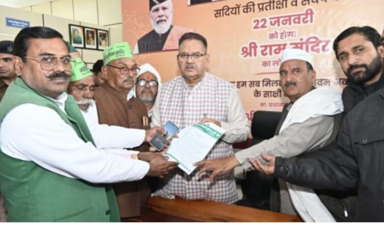 उत्तराखंड के कृषि मंत्री श्री गणेश जोशी जी* से 1 बजे दिन को मिलने का समय लिया गया और समस्त किसान एवं पदाधिकारी कृषि मंत्री गणेश जोशी जी के आवास में अपनी मांगों को लेकर मंत्री महोदय से मुलाकात की उत्तराखंड के कृषि मंत्री श्री गणेश जोशी जी* से 1 बजे दिन को मिलने का समय लिया गया और समस्त किसान एवं पदाधिकारी कृषि मंत्री गणेश जोशी जी के आवास में अपनी मांगों को लेकर मंत्री महोदय से मुलाकात की