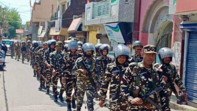 आगामी लोक सभा चुनाव के दृष्टिगत दून पुलिस द्वारा अर्द्धसैनिक बलों के साथ किया फ्लैग मार्च