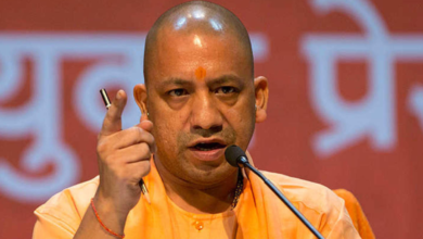 मुख्यमंत्री योगी पर्यावरण दिवस पर करोड़ो रुपये खर्च कर रहे है और यहाँ रक्षक हीं भक्षक बन बैठे है Dfo के साथ जिलाधिकारी के नंबर पर सूचना दी गयी और sdm सदर को भी सूचना दी गयी लेकिन