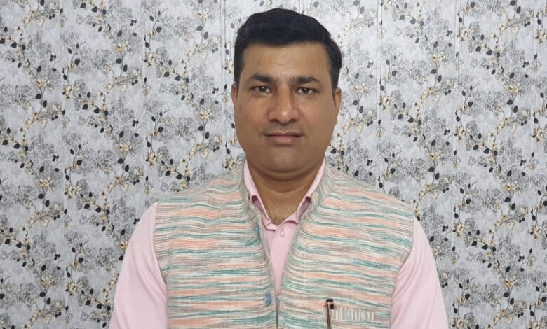बस्तियों के मालिकाना हक को लेकर भाजपा ने जनता के साथ किया विश्वासघात :- रविंद्र सिंह आनंद, बस्तियों के मालिकाना हक को लेकर भाजपा ने जनता के साथ किया विश्वासघात :- रविंद्र सिंह आनंद,