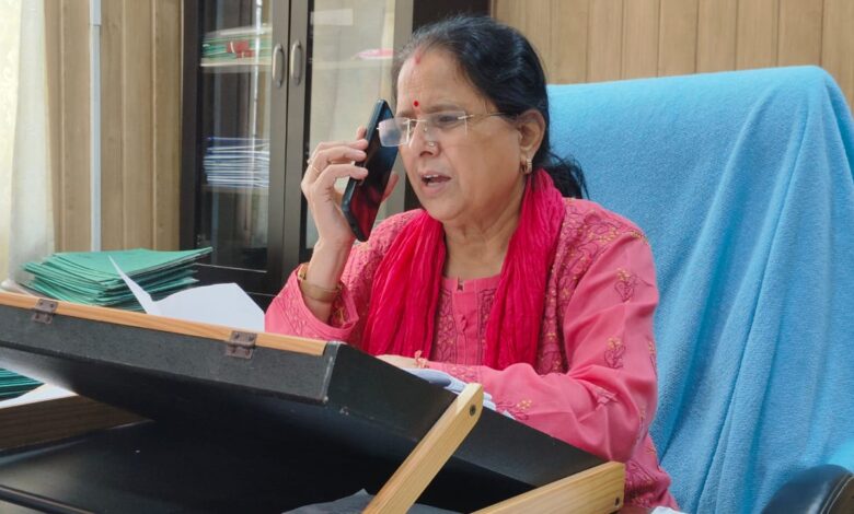 योगा महिला ट्रेनर के साथ एसआई द्वारा दुष्कर्म के मामले में महिला आयोग अध्यक्ष ने दिए निर्देश, हर पहलू पर हो गम्भीर और निष्पक्ष जांच, योगा महिला ट्रेनर के साथ एसआई द्वारा दुष्कर्म के मामले में महिला आयोग अध्यक्ष ने दिए निर्देश, हर पहलू पर हो गम्भीर और निष्पक्ष जांच,