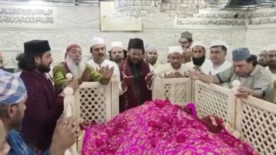Modi फिर बने पीएम इस दुआ के साथ साबिर साहब की दरगाह पर मुस्लिमों ने चढ़ाई चादर, देखें वीडियो,