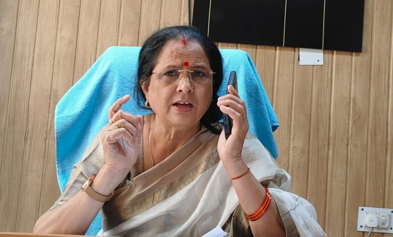 रुड़की में विवाहिता द्वारा सुसाइड के मामले में मृतका के परिजनों ने ससुराल पक्ष पर लगाया हत्या का आरोप, महिला आयोग की अध्यक्ष से लगाई न्याय की गुहार* रुड़की में विवाहिता द्वारा सुसाइड के मामले में मृतका के परिजनों ने ससुराल पक्ष पर लगाया हत्या का आरोप, महिला आयोग की अध्यक्ष से लगाई न्याय की गुहार*