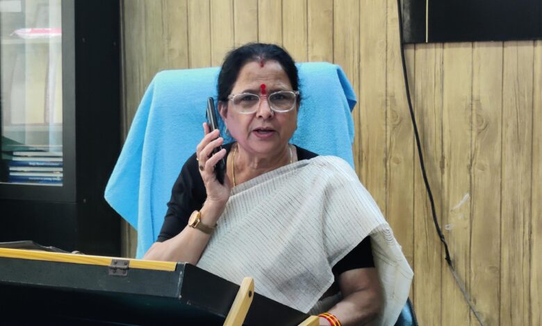 2 वर्ष से कम उम्र के बच्चे को पिता ने किया माँ से अलग तो आयोग अध्यक्ष ने एसपी को दिए निर्देशित शीघ्र अतिशीघ्र माँ को दिलाया जाए बच्चा, 2 वर्ष से कम उम्र के बच्चे को पिता ने किया माँ से अलग तो आयोग अध्यक्ष ने एसपी को दिए निर्देशित शीघ्र अतिशीघ्र माँ को दिलाया जाए बच्चा,