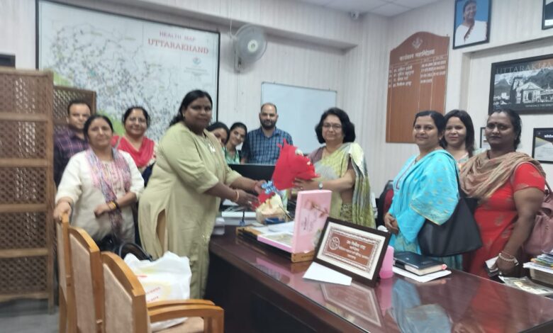 उत्तराखंड नर्सिंग सर्विसेज एसोसिएशन सदस्यगणों एवम उत्तराखण्ड नर्सिंग सर्विसेज चुनाव समिति के सदस्यगणों सम्मुख शपथ ग्रहण का कार्यक्रम आयोजित किया गया उत्तराखंड नर्सिंग सर्विसेज एसोसिएशन सदस्यगणों एवम उत्तराखण्ड नर्सिंग सर्विसेज चुनाव समिति के सदस्यगणों सम्मुख शपथ ग्रहण का कार्यक्रम आयोजित किया गया