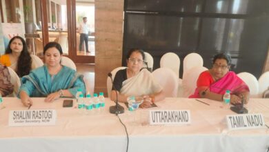 फरीदाबाद हरियाणा में उत्तराखण्ड राज्य महिला आयोग अध्यक्ष ने विश्व योग दिवस के अवसर पर किया योग, दिया स्वस्थ रहने का संदेश,