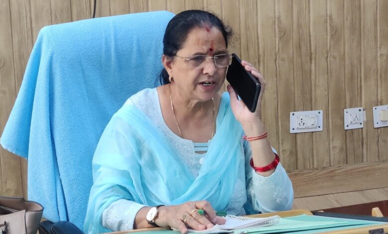 चम्पावत में 16 वर्षीय नाबालिग से दुष्कर्म की घटना पर महिला आयोग की अध्यक्ष ने लिया संज्ञान, डीपीओ चम्पावत व सीओ चम्पावत को दिए निर्देश, चम्पावत में 16 वर्षीय नाबालिग से दुष्कर्म की घटना पर महिला आयोग की अध्यक्ष ने लिया संज्ञान, डीपीओ चम्पावत व सीओ चम्पावत को दिए निर्देश,