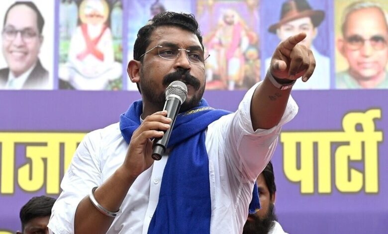 वसीम की मौत को लेकर भीम आर्मी व आजाद समाज पार्टी ने किया प्रदर्शन वसीम की मौत को लेकर भीम आर्मी व आजाद समाज पार्टी ने किया प्रदर्शन
