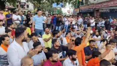 बजरंग दल के अध्यक्ष विकास वर्मा समेत तीन गिरफ्तार