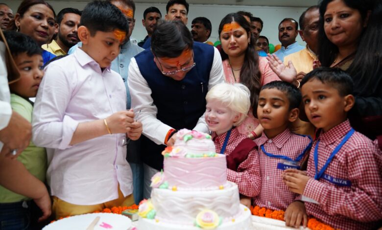 100 यूनिट तक बिजली खर्च करने वालों को 50 प्रतिशत सब्सिडी देगा ऊर्जा निगम 100 यूनिट तक बिजली खर्च करने वालों को 50 प्रतिशत सब्सिडी देगा ऊर्जा निगम