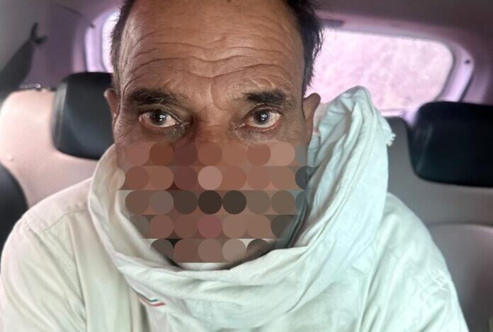 90 लाख की स्मैक सहित बरेली का नशा तस्कर गिरफ्तार 90 लाख की स्मैक सहित बरेली का नशा तस्कर गिरफ्तार