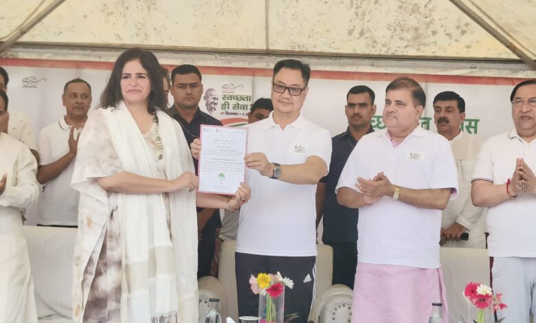 मोदी के सफाई अभियान का देश में काफी महत्वः रिजिजु मोदी के सफाई अभियान का देश में काफी महत्वः रिजिजु