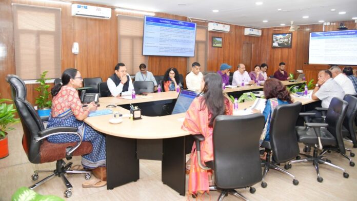 मुख्य सचिव की अध्यक्षता में हुई उत्तराखण्ड स्वास्थ्य एवं परिवार कल्याण समिति की 12वीं गवर्निंग बॉडी की बैठक मुख्य सचिव की अध्यक्षता में हुई उत्तराखण्ड स्वास्थ्य एवं परिवार कल्याण समिति की 12वीं गवर्निंग बॉडी की बैठक