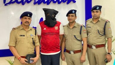 50 लाख की कोकीन के साथ विदेशी ड्रग पैडलर गिफ्तार, एक फरार