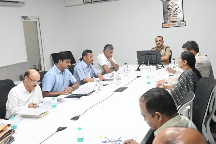 एसडीआरएफ के तहत होने वाले सुरक्षात्मक कार्याे में समयबद्धता को प्राथमिकता देंः रतूडी एसडीआरएफ के तहत होने वाले सुरक्षात्मक कार्याे में समयबद्धता को प्राथमिकता देंः रतूडी