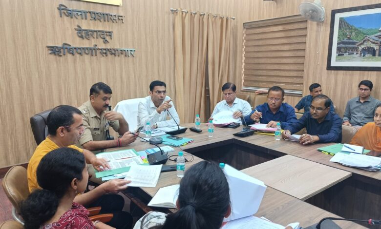 वभागीय रूटीन प्रक्रिया में लाएं अतिक्रमण चिन्हिकरण एवं हटाने की कार्रवाई: डीएम वभागीय रूटीन प्रक्रिया में लाएं अतिक्रमण चिन्हिकरण एवं हटाने की कार्रवाई: डीएम