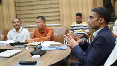 राजस्व के लिए जनमानस के साथ धोखाधड़ी की नही दी जा सकती है छूटः डीएम