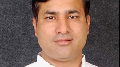 आगामी नगर निकाय चुनाव में भाजपा कांग्रेस छोड़ निर्दलीय को समर्थन दे जनता :- रविंद्र सिंह आनंद।