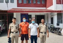 परीक्षा में नकल कराने वाले गिरोह के सरगना सहित 02 अभियुक्तों को दून पुलिस ने किया गिरफ्तार।