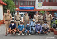 सरेराह गुंडई दिखाने वालों को दून पुलिस लाई घुटनों पर,