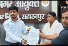 सहारनपुर मंगल बाजार के फड़ व्यापारियों ने समस्याओं को लेकर नगर आयुक्त को सौपा ज्ञापन