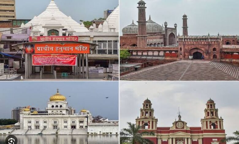 सैकड़ों सालों से हमारे देश में मस्जिद, मदरसे, मंदिर, गुरुद्वारे, खानखाए, शमशान वा कब्रिस्तान एवं चर्च आदि जनता के गाढ़ी कमाई से किए गए दान (चंदा) से बनते रहें हैं। सैकड़ों सालों से हमारे देश में मस्जिद, मदरसे, मंदिर, गुरुद्वारे, खानखाए, शमशान वा कब्रिस्तान एवं चर्च आदि जनता के गाढ़ी कमाई से किए गए दान (चंदा) से बनते रहें हैं।